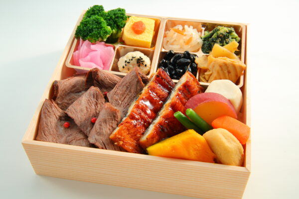 [ 11 ] 和牛ローストビーフとうなぎ重