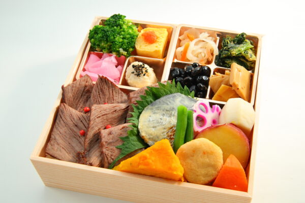 [ 19 ] 和牛ローストビーフと鰆西京幕の内